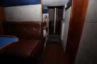 정찰 보트 판매 중