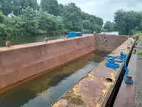바지선 판매 중