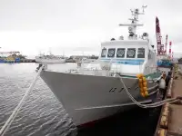 정찰 보트 판매 중