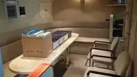 정찰 보트 판매 중