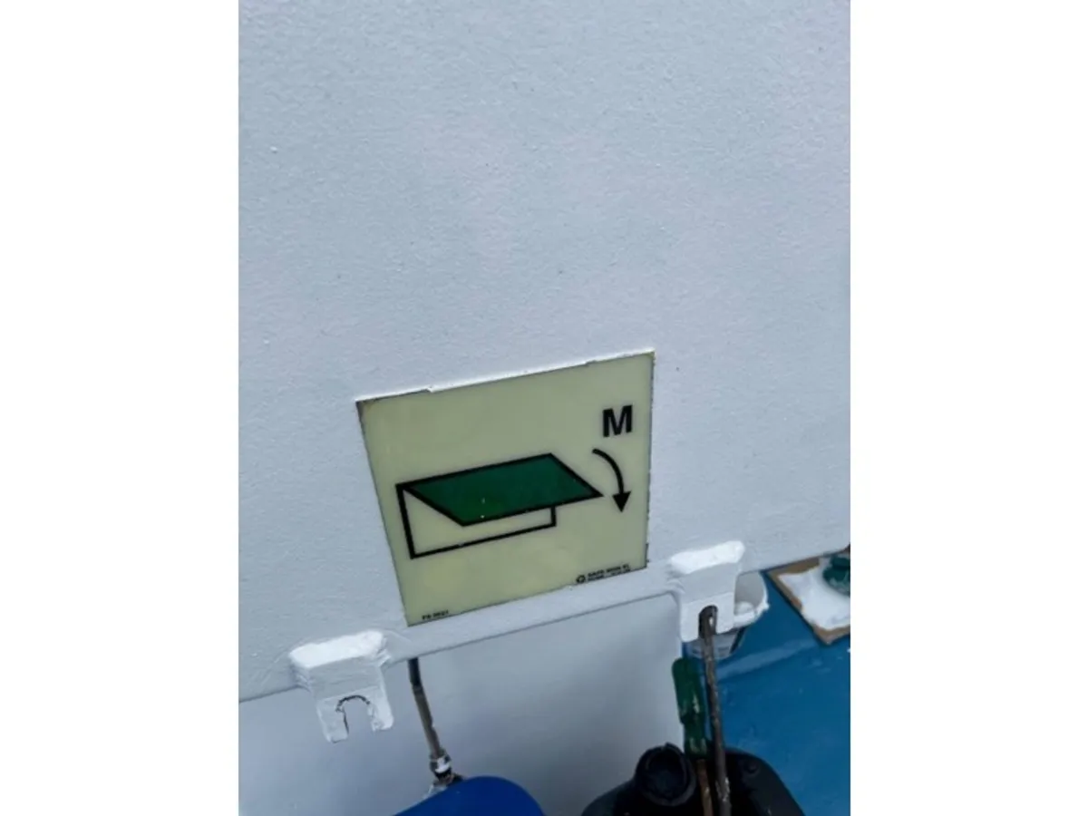 정찰 보트 판매 중