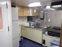정찰 보트 판매 중