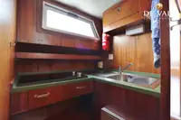 정찰 보트 판매 중