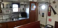 정찰 보트 판매 중