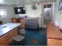 상륙용 선박, 탱크 판매 중