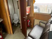정찰 보트 판매 중