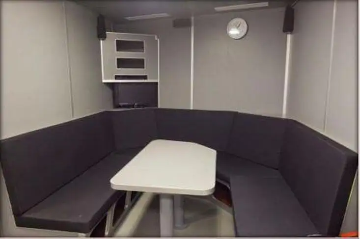 정찰 보트 판매 중