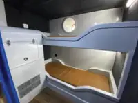 정찰 보트 판매 중