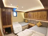 요트 판매 중