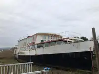 페리 선박 판매 중
