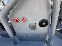 정찰 보트 판매 중