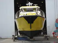 정찰 보트 판매 중